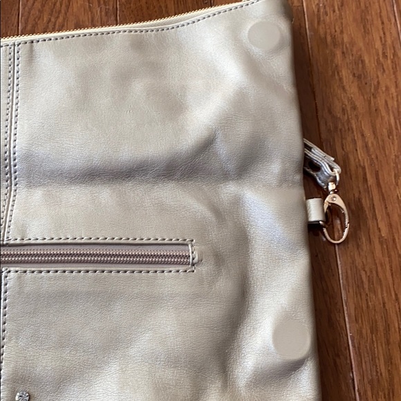 Light Gold Purse With Rhinestones - Picture 5 of 9